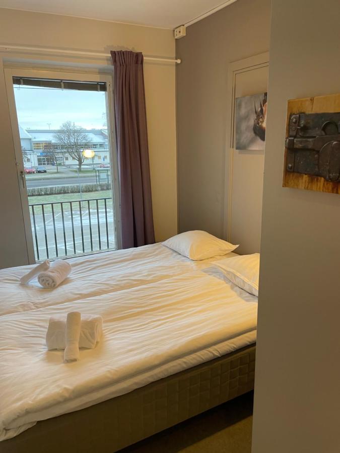 Lidköping Broholm Bed&Breakfast المظهر الخارجي الصورة